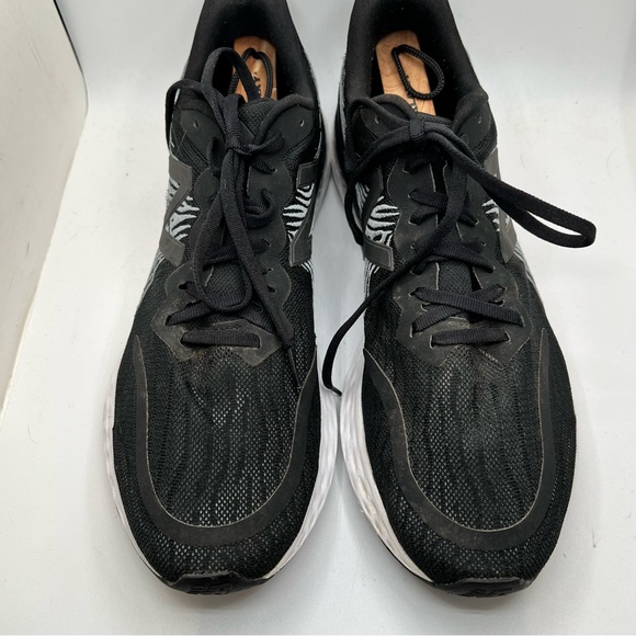 New Balance Sz 13 Fresh Foam Tempo Running Shoes Black Gray White Men - Picture 3 of 8